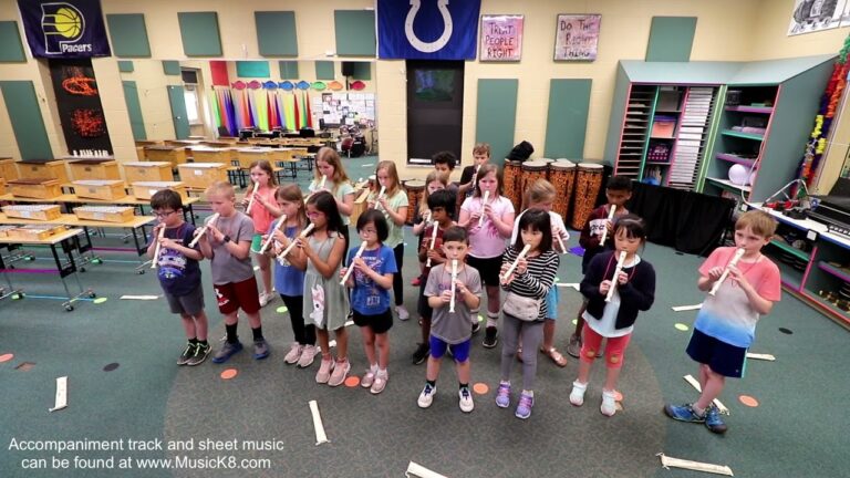 “Scarily We Troll Along” recorder piece from MusicK8.com