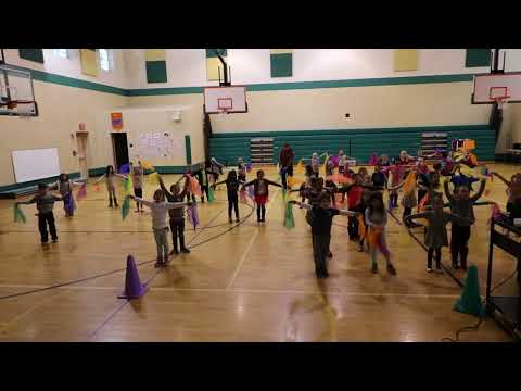 Kindergarten Move It! (Ottorino Respighi’s Suite No. 3 “Siciliana” from Ancient Airs and Dances)